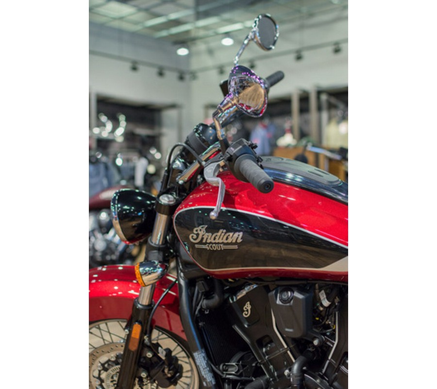 2025 Indian Scout Classic Limited +Tech Sunset Red Metallic