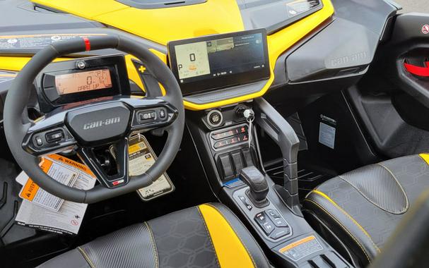 2025 Can-Am® Maverick R X RS