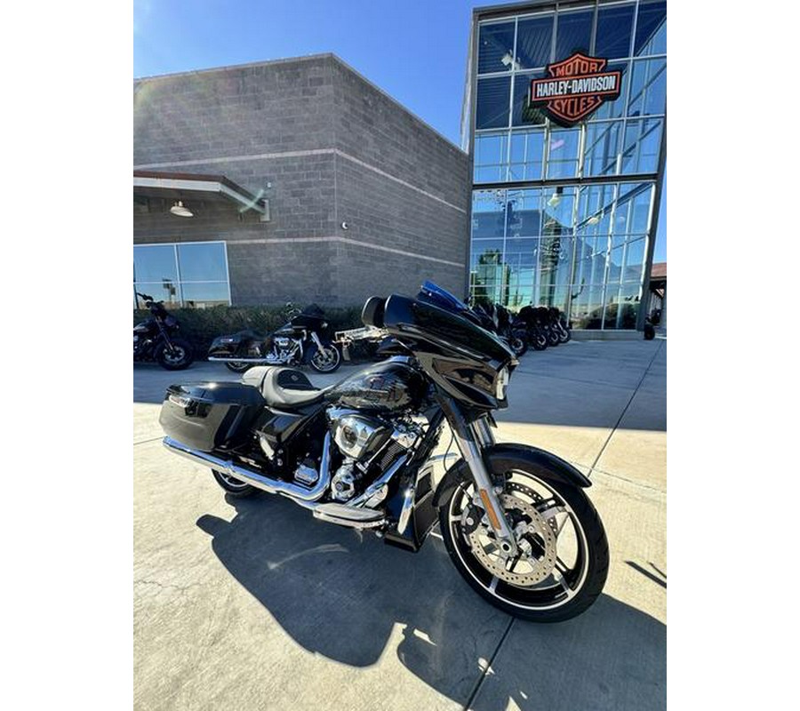 2026 Harley-Davidson® FLHX - Street Glide®