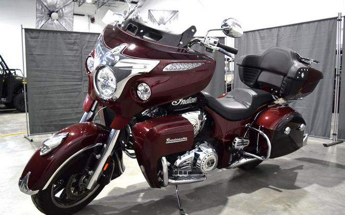 2021 Indian Motorcycle® Roadmaster® Maroon Metallic/Crimson Metallic