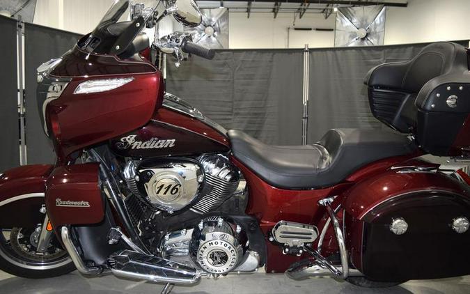 2021 Indian Motorcycle® Roadmaster® Maroon Metallic/Crimson Metallic