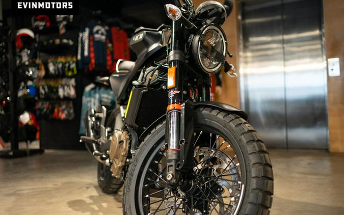 2023 Husqvarna Motorcycles SVARTPILEN 401