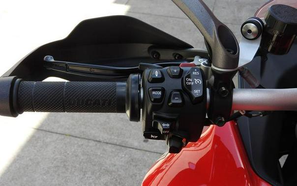 2022 Ducati Multistrada V4S Ducati Red / Spoked Wheels