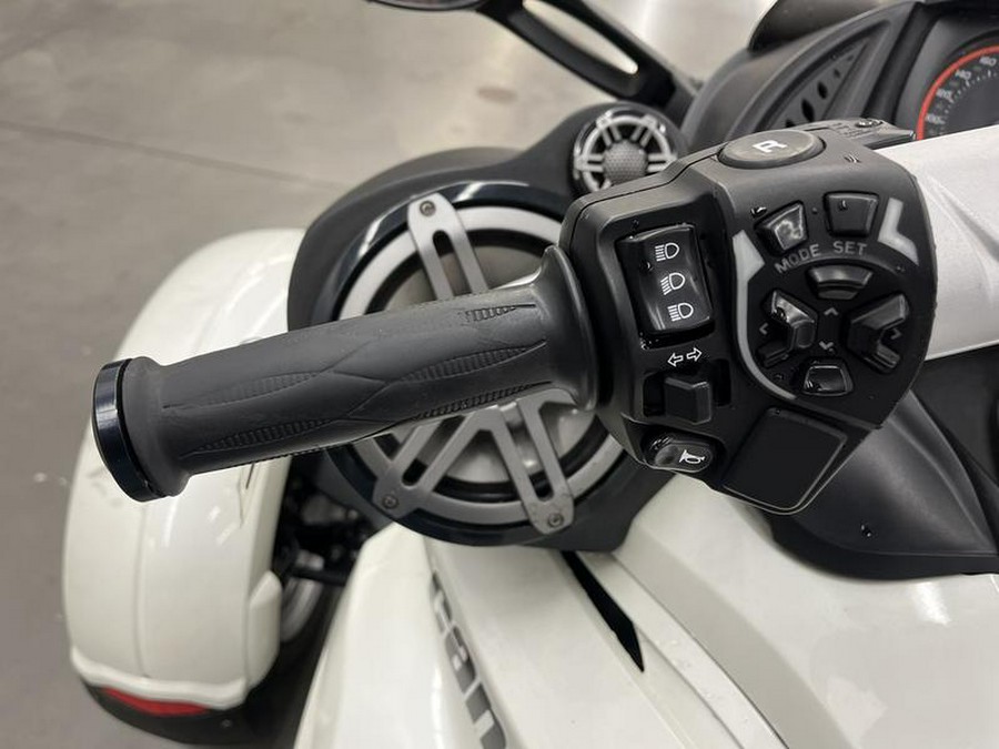 2014 Can-Am® Spyder® RS SE5