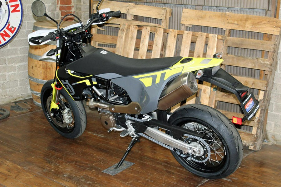 2024 Husqvarna® 701 Supermoto