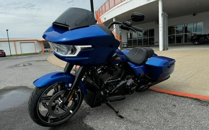 2024 Harley-Davidson Road Glide™ Blue Burst