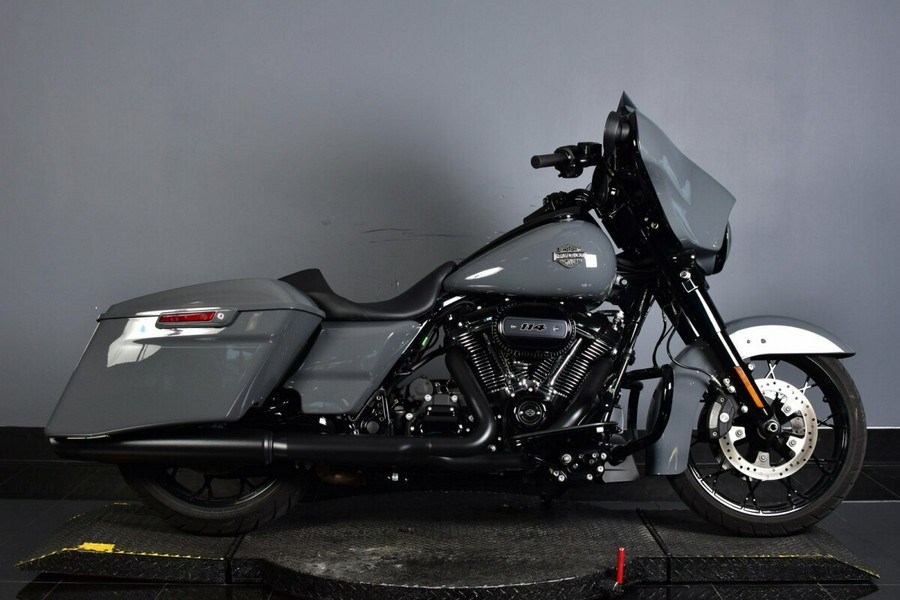 2022 Harley-Davidson Street Glide Special