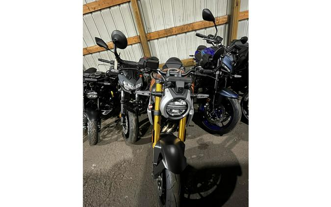 2026 Suzuki GSX 8T- ORANGE/BLACK