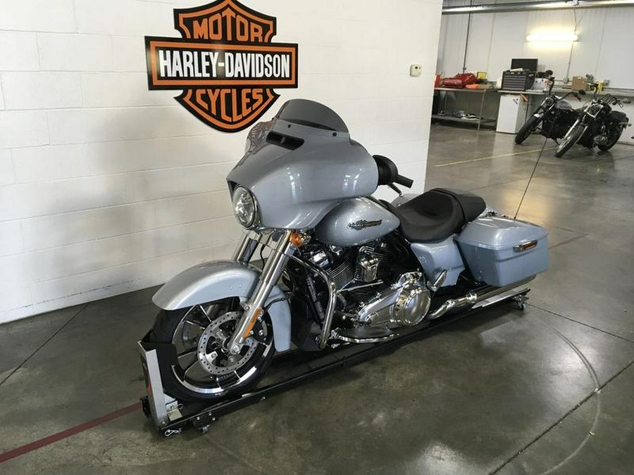 2023 Harley-Davidson® FLHX - Street Glide®