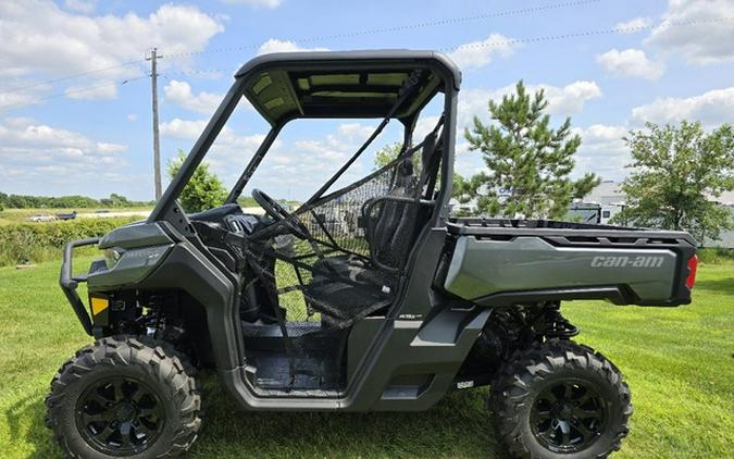 2024 Can-Am Defender XT HD10