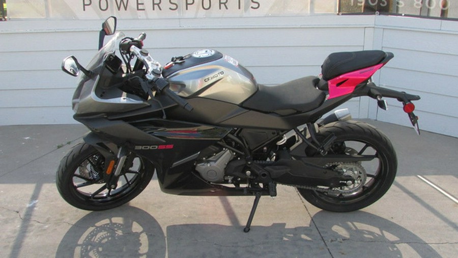 2025 CFMOTO 300SS