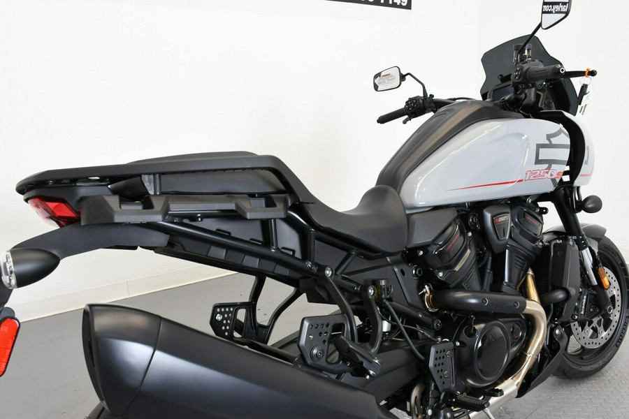 2025 Harley-Davidson® RA1250ST Pan America® 1250 ST