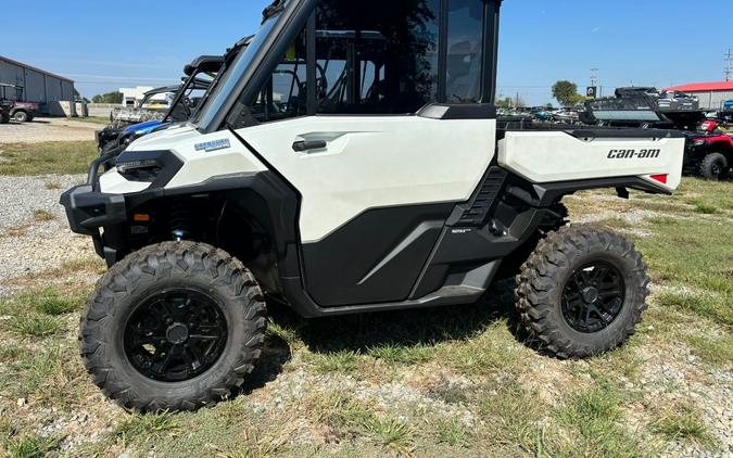 2026 Can-Am Defender Limited HD11