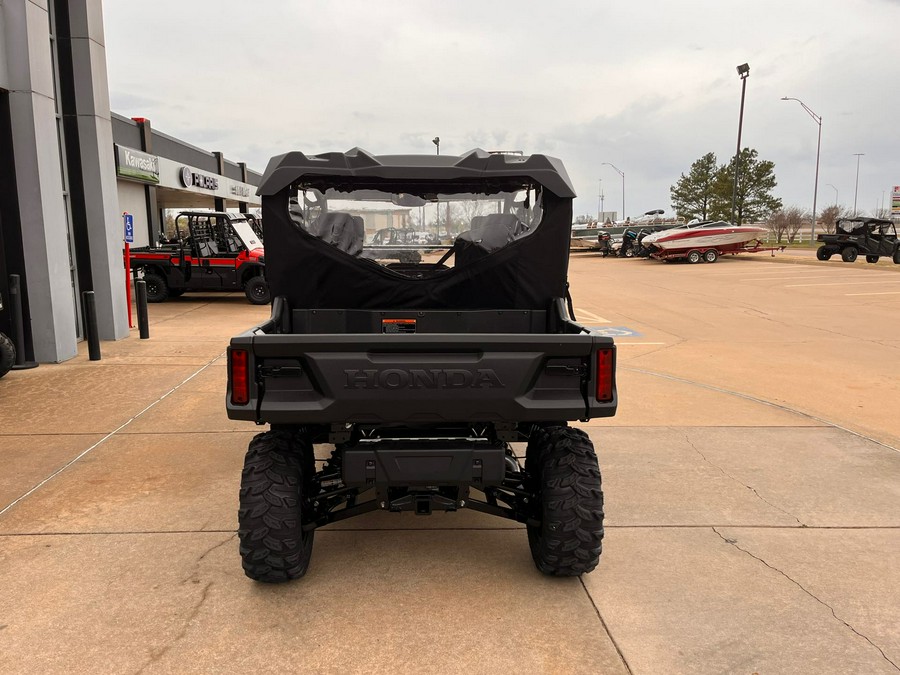 2024 Honda Pioneer 1000-6 Crew Deluxe