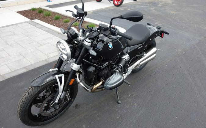 2024 BMW R12