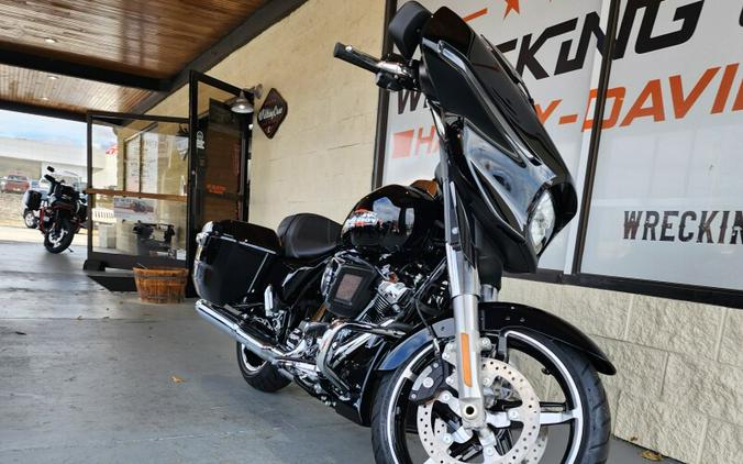 FLHX 2025 Street Glide™