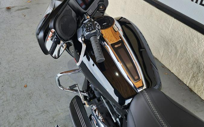 FLHX 2025 Street Glide™