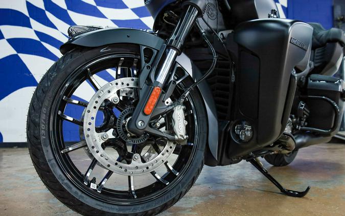 2026 Roadmaster® PowerPlus 112 Dark Horse® with PowerBand Audio Package - Indian Motorcycle