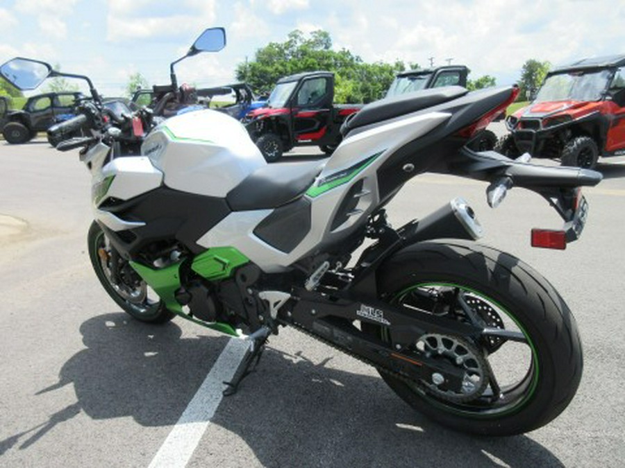 2024 Kawasaki Z7 Hybrid ABS