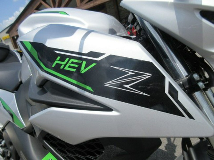 2024 Kawasaki Z7 Hybrid ABS