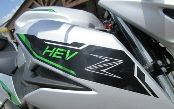 2024 Kawasaki Z7 Hybrid ABS