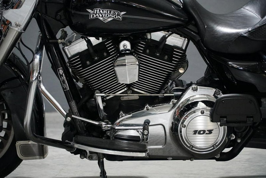 2013 Harley-Davidson® FLHRC - Road King® Classic