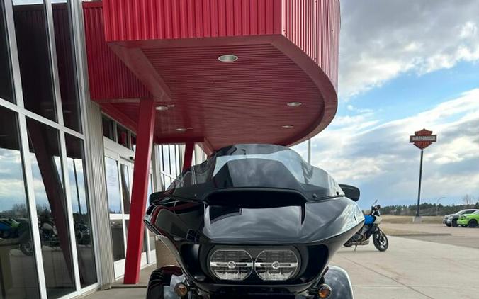 FLTRT 2024 Road Glide 3