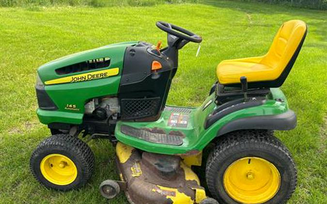2006 John Deere 145