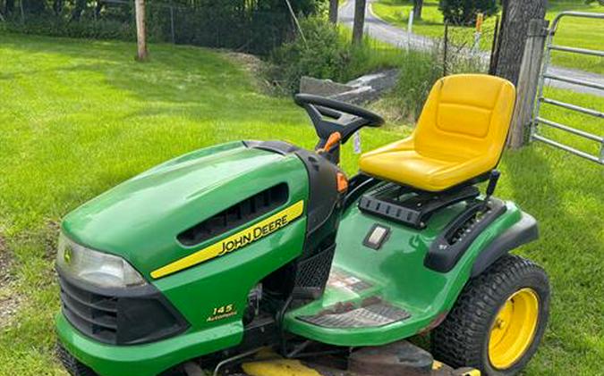 2006 John Deere 145