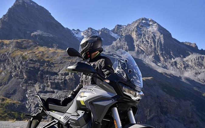 2024 Moto Guzzi Stelvio