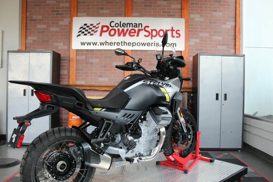 2024 Moto Guzzi Stelvio