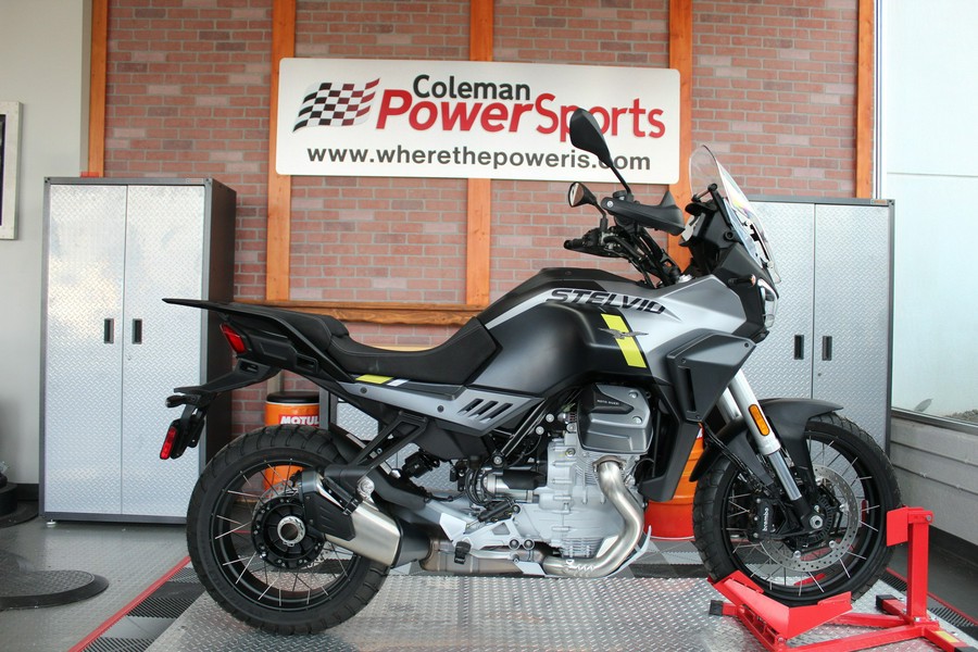 2024 Moto Guzzi Stelvio