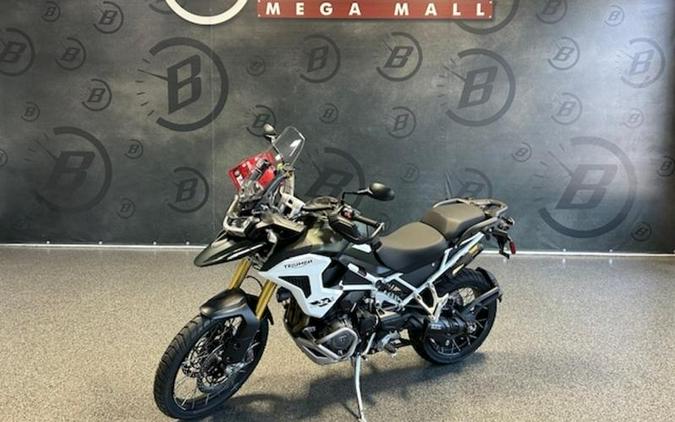 2025 Triumph Tiger 1200 Rally Pro Matt Khaki Green