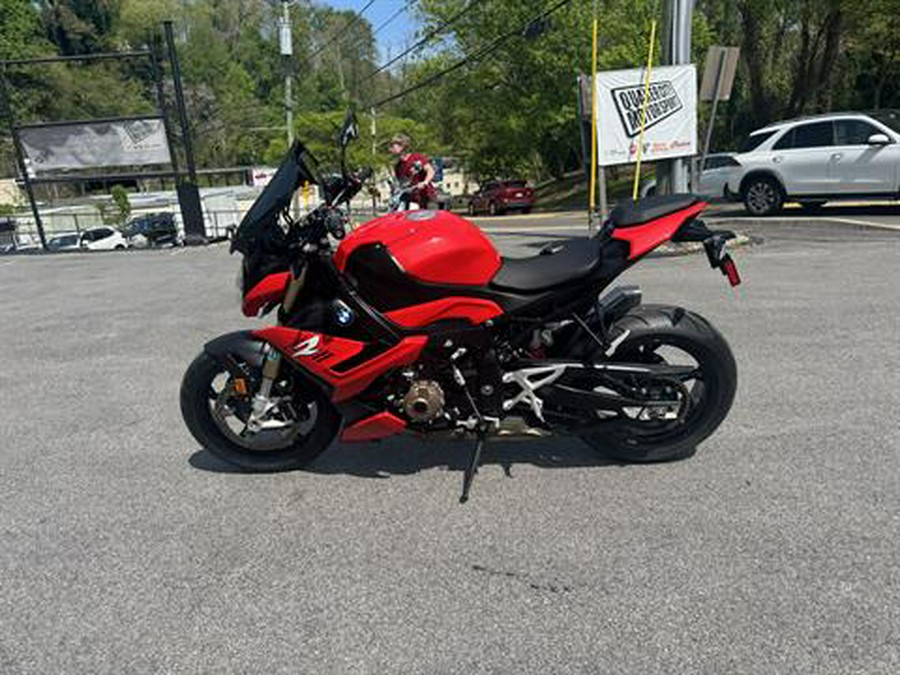 2022 BMW S 1000 R