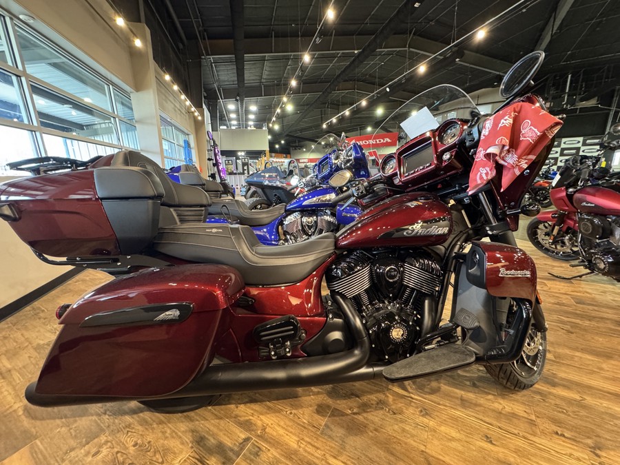 2024 Indian Motorcycle Roadmaster® Dark Horse®