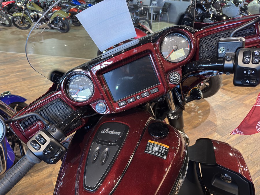 2024 Indian Motorcycle Roadmaster® Dark Horse®