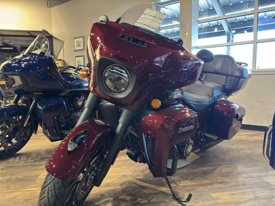 2024 Indian Motorcycle Roadmaster® Dark Horse®