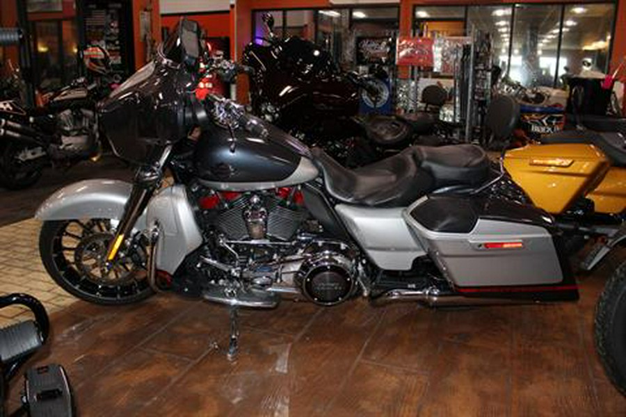 2019 Harley-Davidson CVO™ Street Glide®