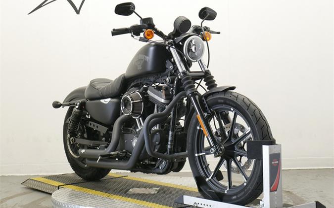 2017 Harley-Davidson Sportster Iron 883