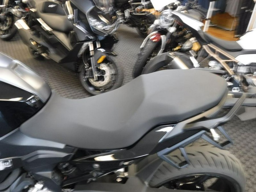 New 2025 BMW F 900 XR Motorcycle in Kansas City, MO