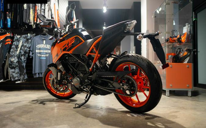 2023 KTM Duke 200
