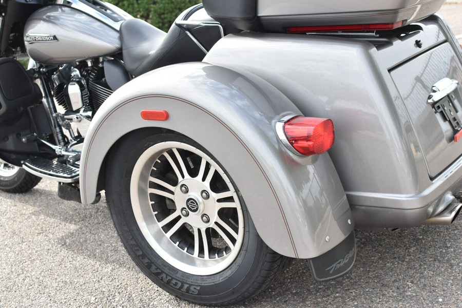 2016 Harley-Davidson Tri Glide Ultra flhtcutg