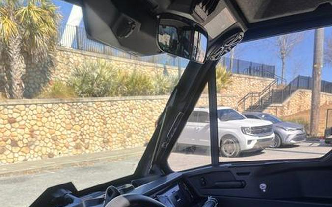 2026 Can-Am® Defender MAX Limited HD11