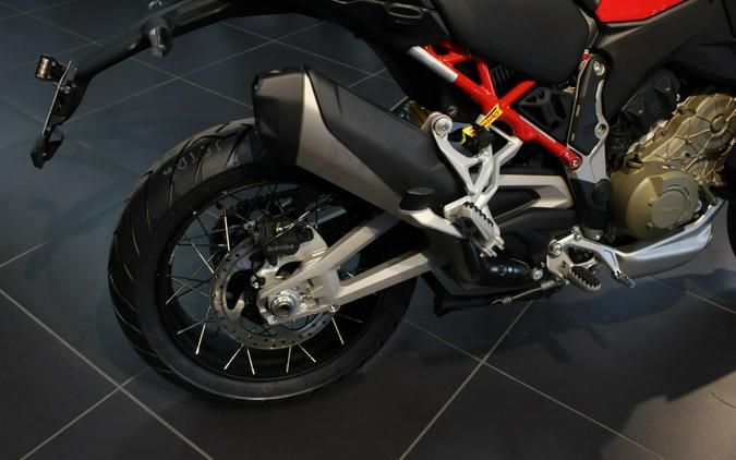 2023 Ducati Multistrada V4 S Travel & Radar Spoked Wheels
