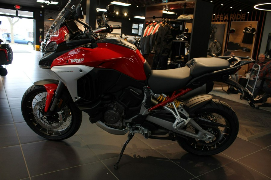 2023 Ducati Multistrada V4 S Travel & Radar Spoked Wheels