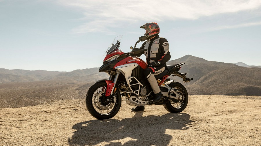 2023 Ducati Multistrada V4 S Travel & Radar Spoked Wheels