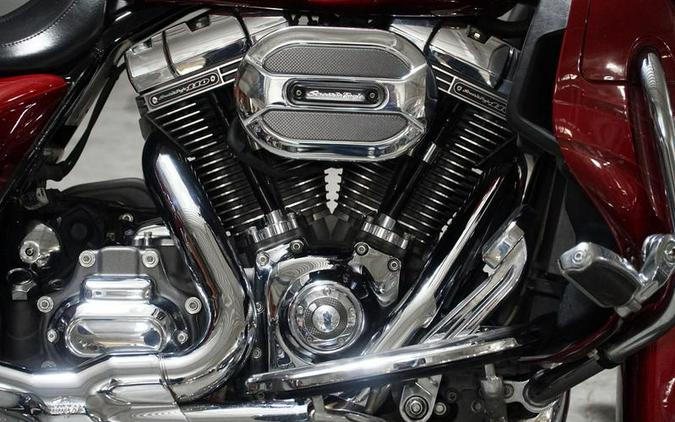 2016 Harley-Davidson® FLHXSE - CVO™ Street Glide®