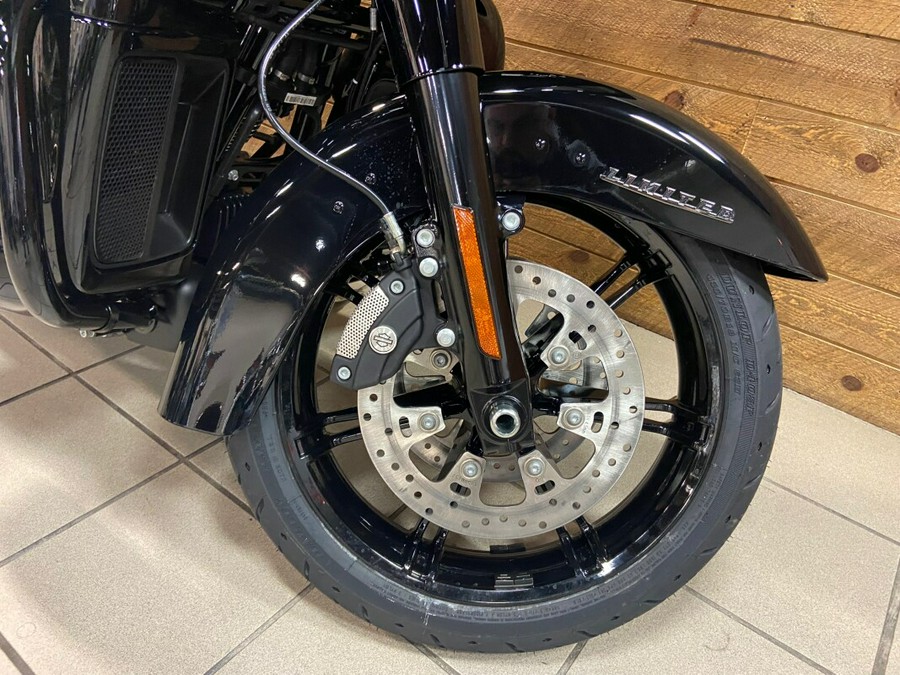 2024 Harley-Davidson Road Glide Limited Vivid Black FLTRK