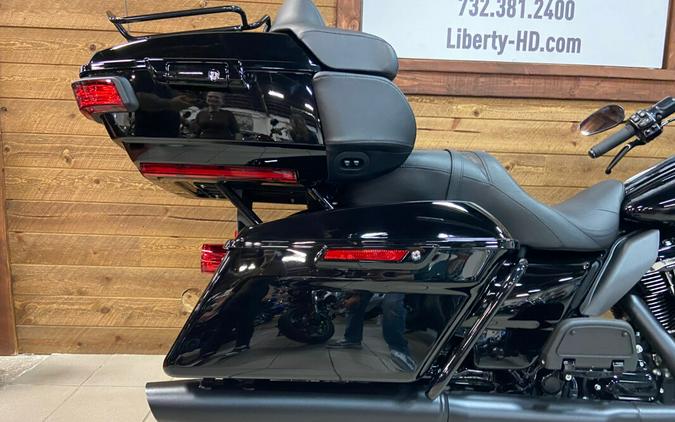 2024 Harley-Davidson Road Glide Limited Vivid Black FLTRK