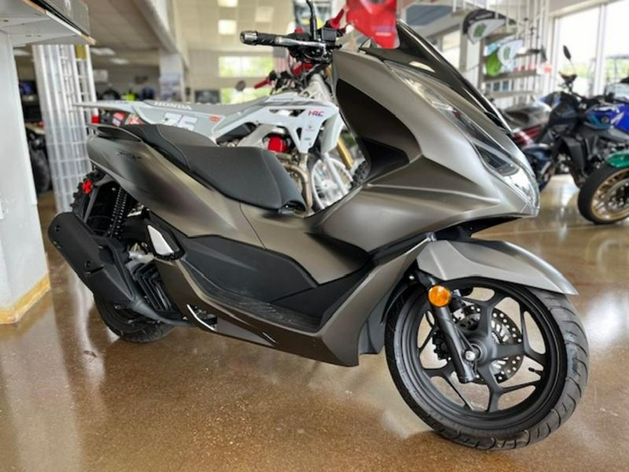 2023 Honda® PCX